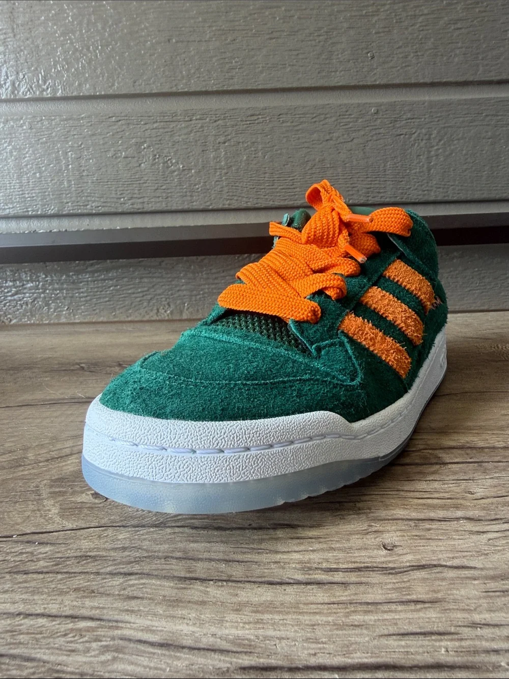Adidas Miami Men’s Green Suede Sneakers with Orange Accents size 11.5